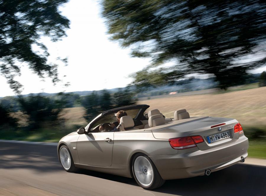  BMW 3-Series Convertible 2007 года  (фото 211 из 239)